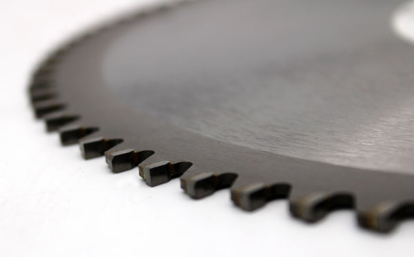 LXDIAMOND Hartmetall Sägeblatt 215 - 250mm x 30,0mm - Kreissägeblatt für Alu Metall-Profile NE-Metall